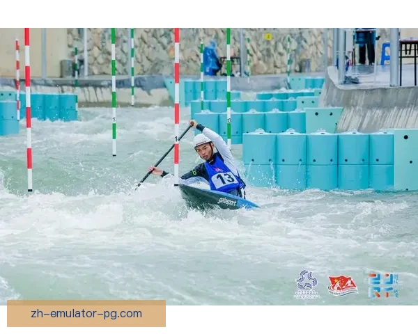 划艇竞技风云：冲刺水域的激情对决